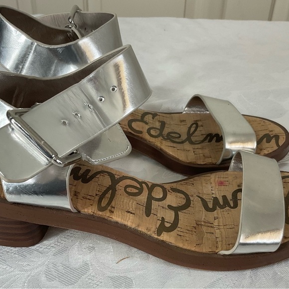 Sam Edelman Silver Two Strap Cork Sole Low Heel Sandals Size 5 - Picture 2 of 5